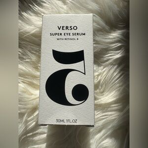 Verso Super Eye Serum with Retinol 8 - Black and White